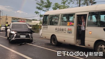 巡邏車追撞小巴　佳里警分局：將強化駕駛訓練