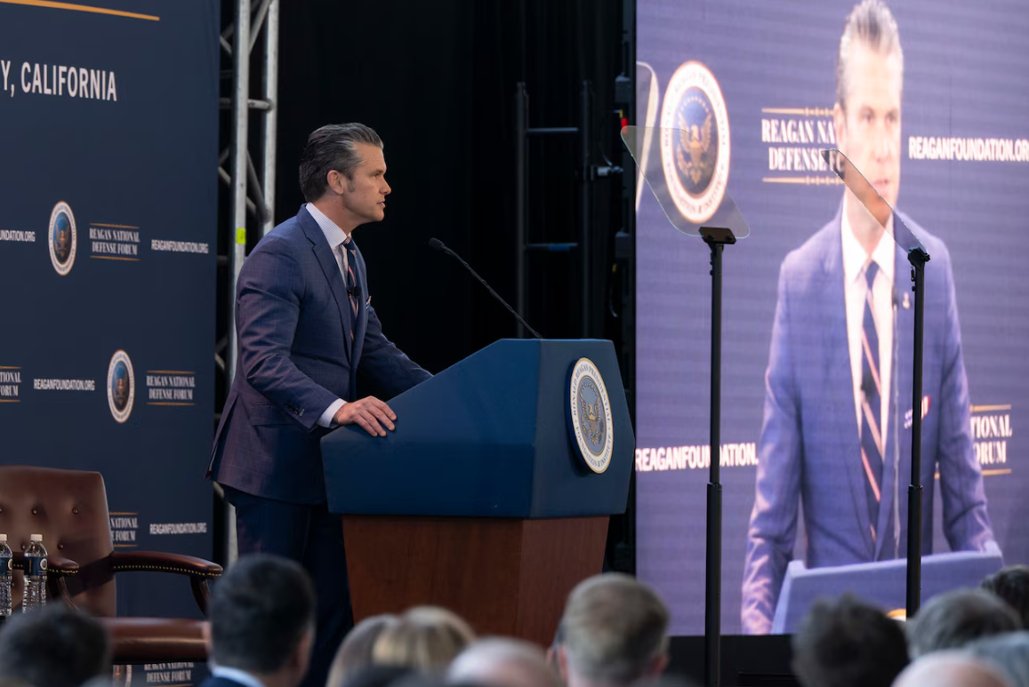 在里根论坛上讲话的赫格塞思社交媒体