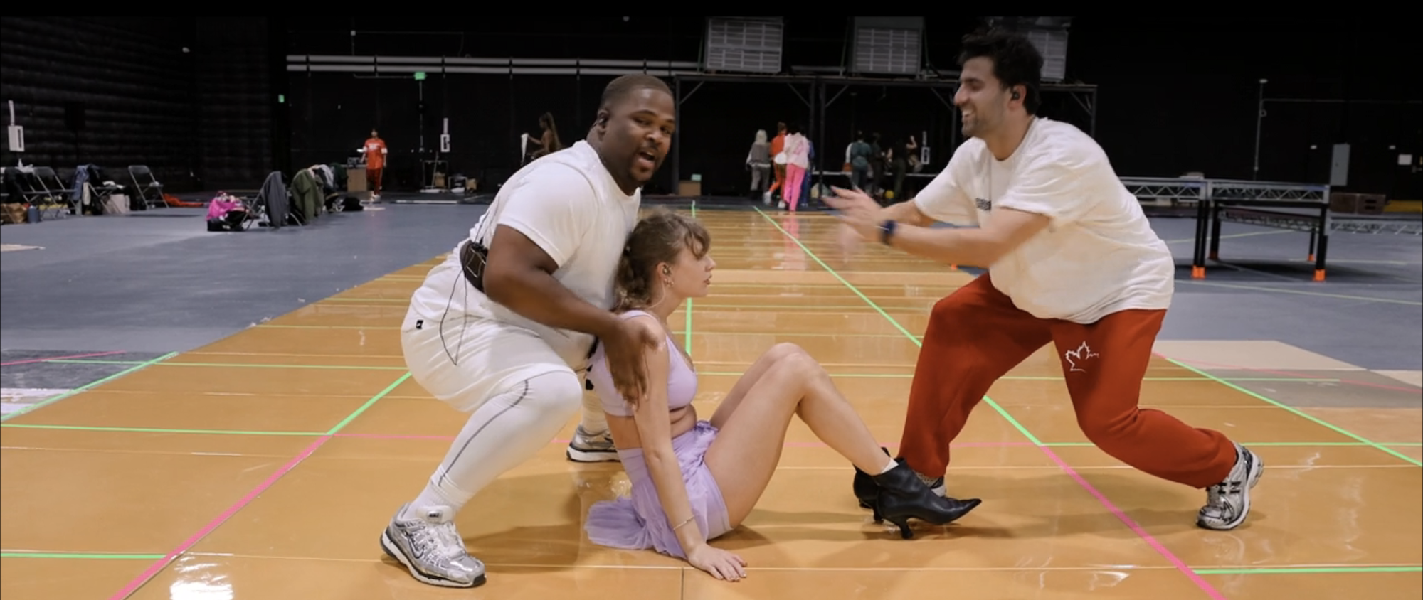 Taylor-Swift-and-Kam-in-End-of-an-Era-Doc.