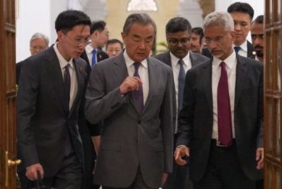 王毅對話印外長蘇傑生：中印關係呈現回歸合作主航道的積極態勢