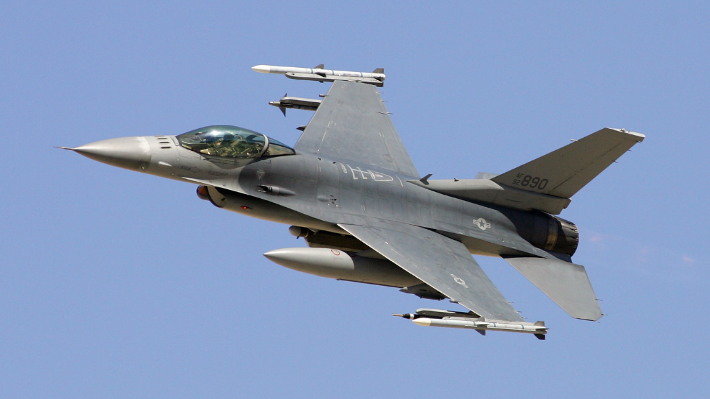 特朗普俱乐部再遭飞机&ldquo;擅闯&rdquo;，F-16升空紧急拦截