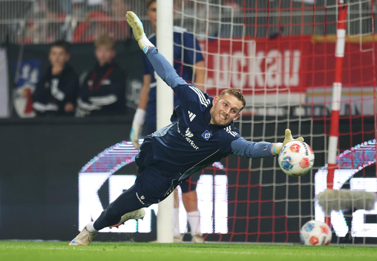 HSV hold off on Peretz loan move to Southampton