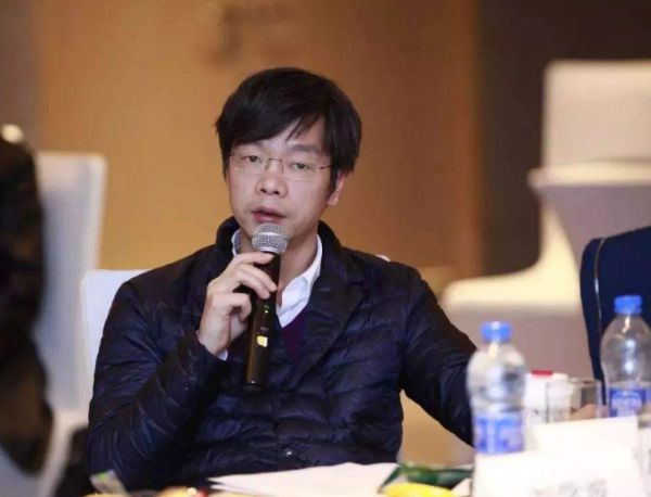 京东工号001，高中毕业的他跟着刘强东，现在如何了？