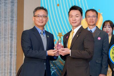 永慶房屋第五度拿下1111人力銀行幸福企業金獎肯定