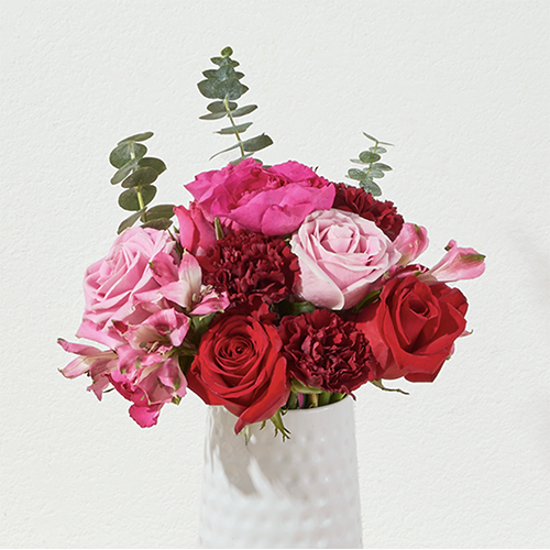 The Bouqs Co Mixed Valentine&rsquo;s Day Arrangement