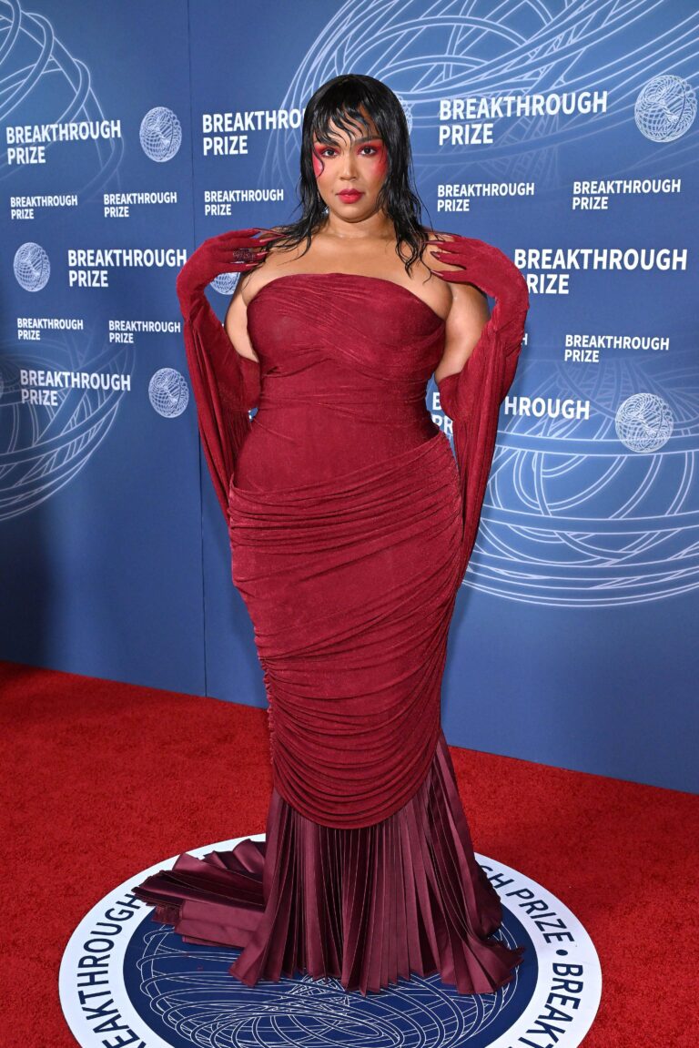 Lizzo at the 11th Breakthrough Prize Ceremony