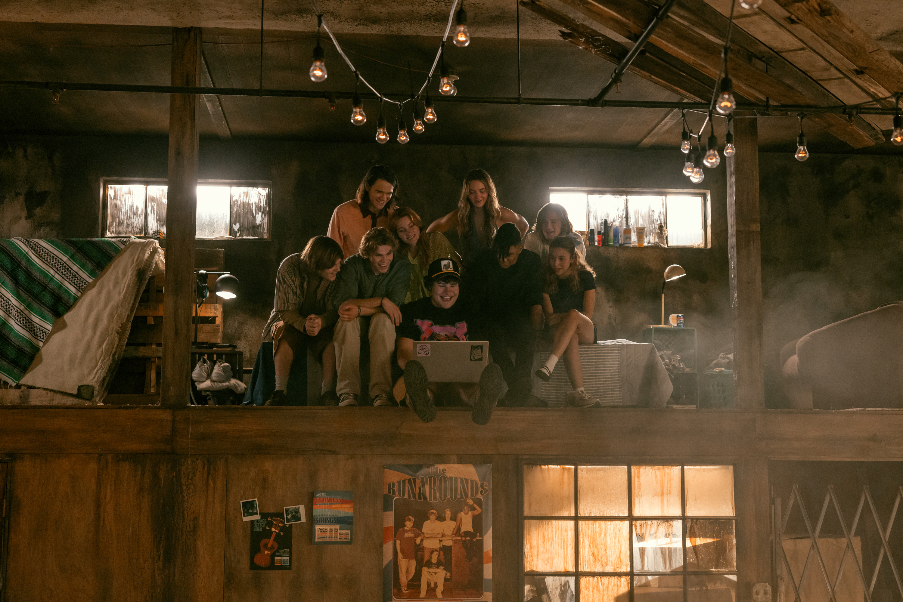 Will 'Outer Banks' and 'Runarounds' Cross Over Despite Not Being 'Connected'?