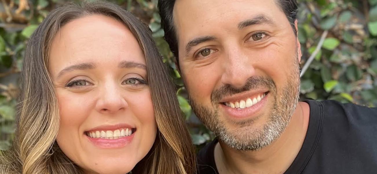 Jinger Duggar Vuolo and Jeremy Vuolo smiling