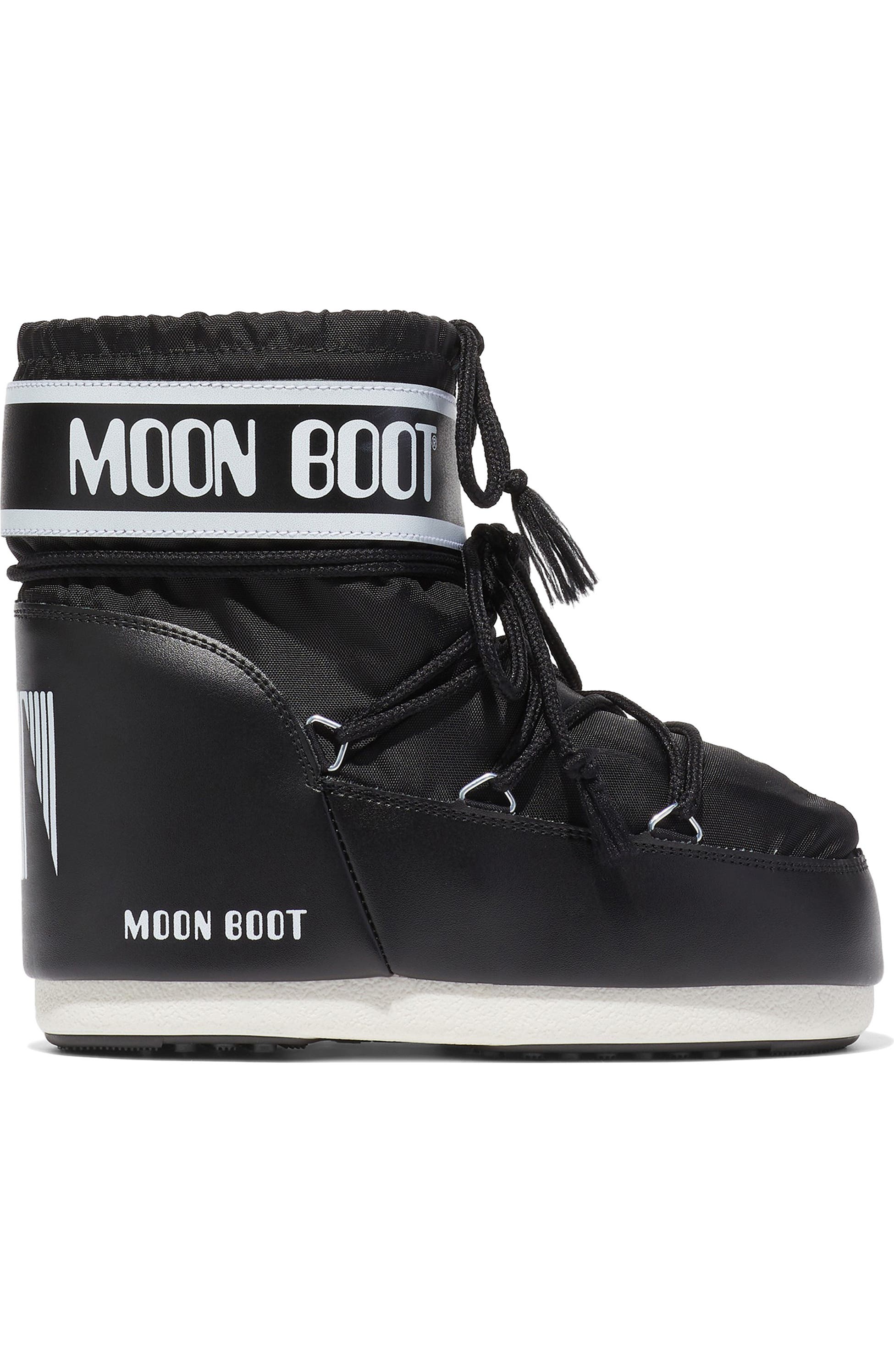 Moon Boots