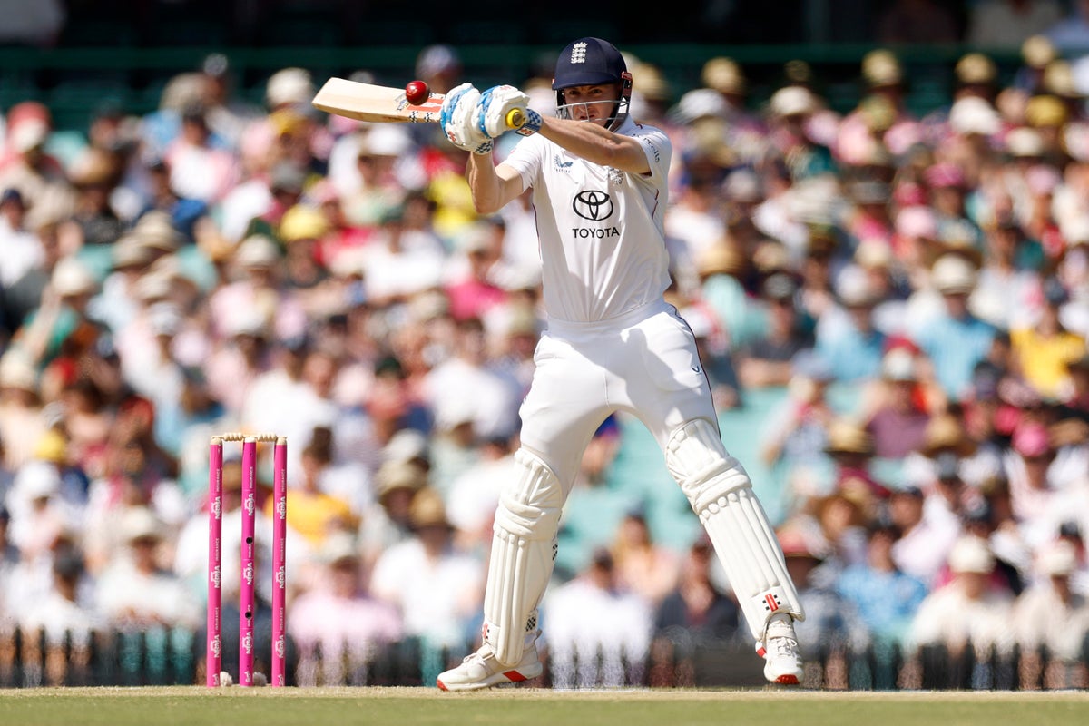 Jamie Smith gave away his wicket with this shot in Sydney (Getty)
