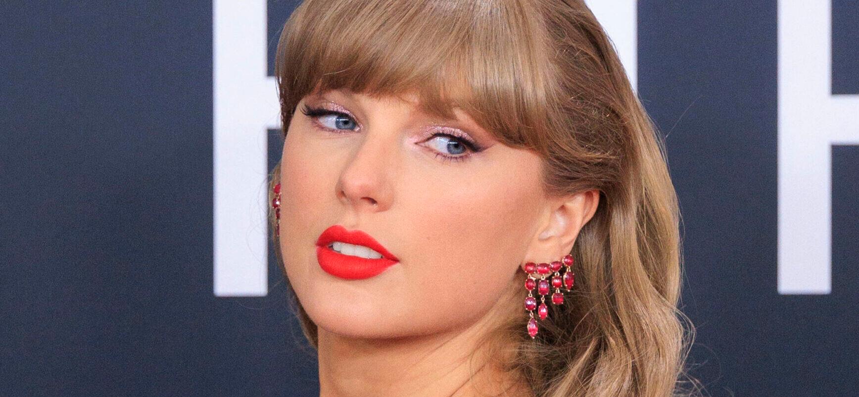 Taylor Swift at the 2025 Grammy Awards - Arrivals