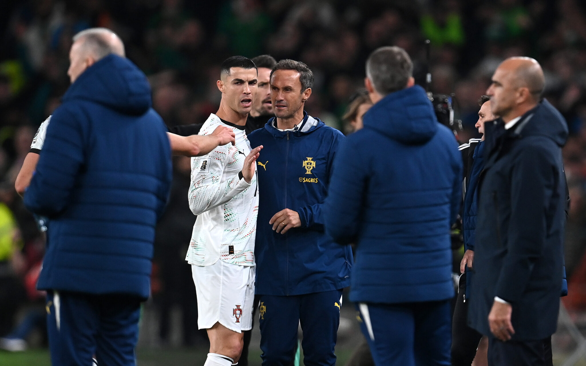 Martinez defends Ronaldo after red card against Ireland