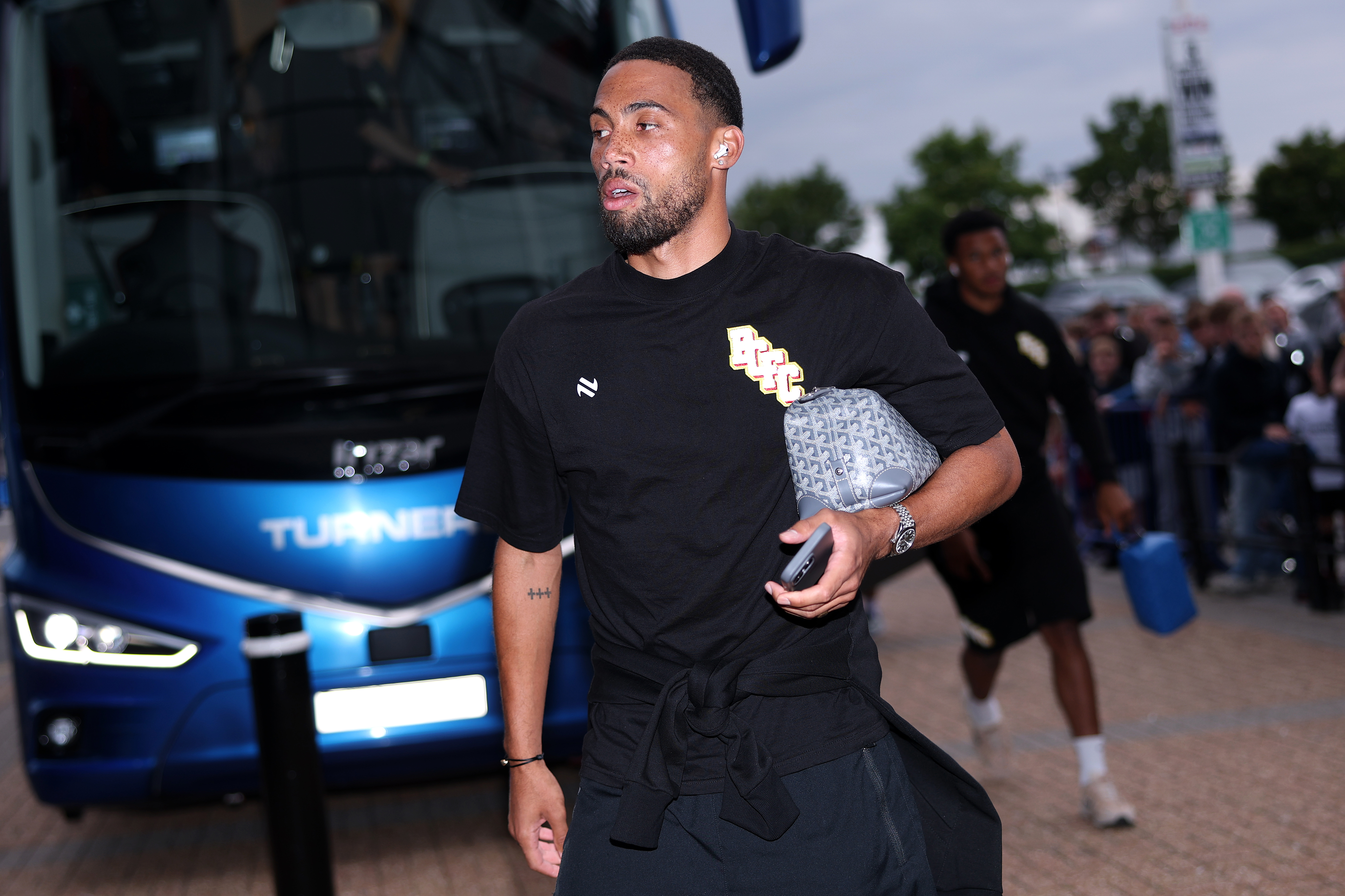 DERBY, ENGLAND - AUGUST 23: Zak Vyner of Bristol City arrives prior to the Sky Bet Championship match between Derby County and Bristol City at Pride Park on August 23, 2025 in Derby, England. (Photo by Alex Pantling/Getty Images)