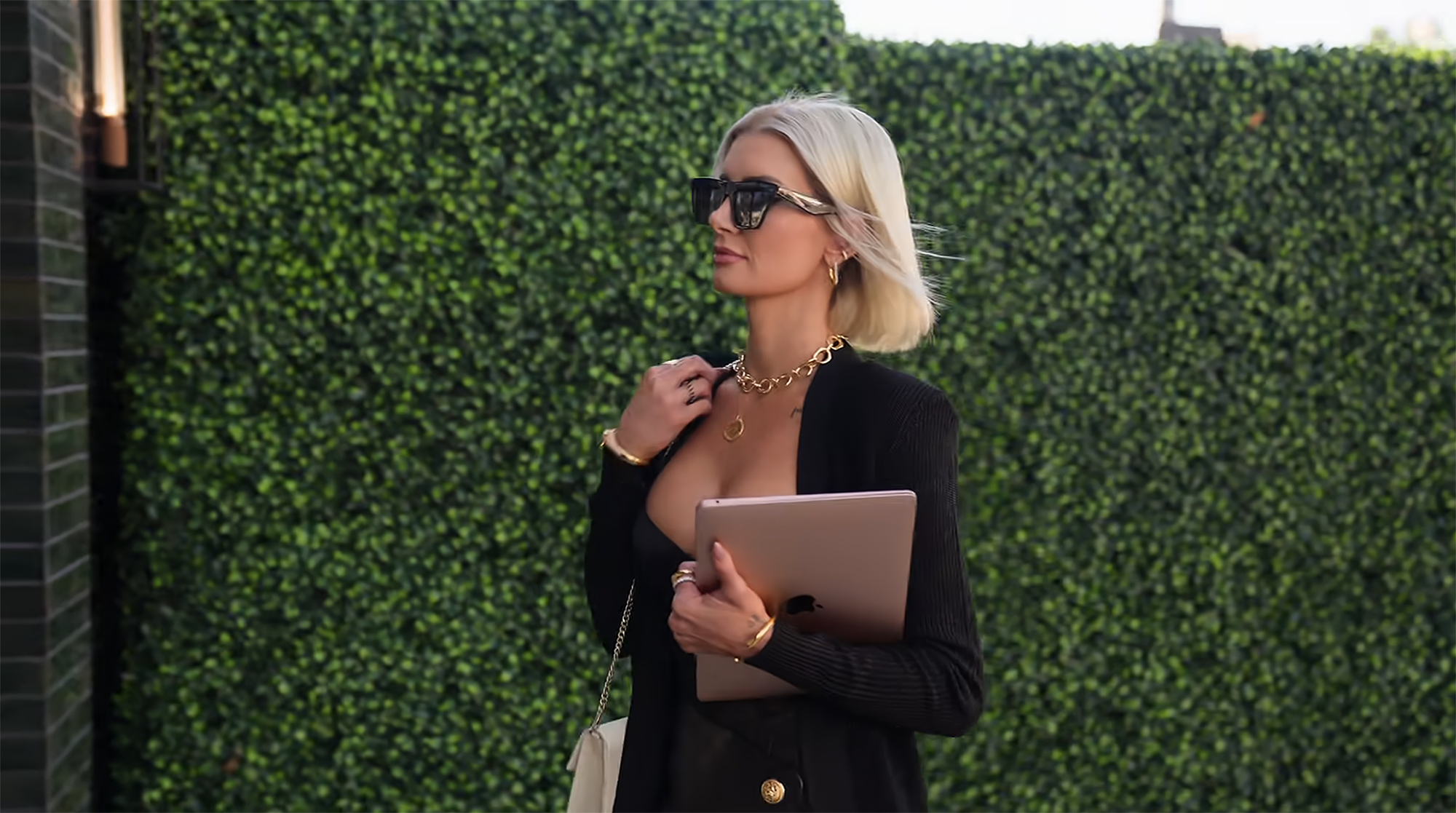 Selling Sunset Fans Notice Editing Error During Nicole s Firing