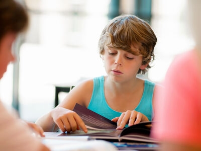 教兒子太心累？男孩更需要「明確引導」　越番越要慢處理