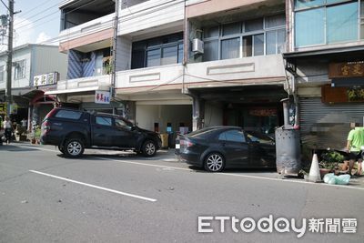 現場畫面曝！雙十連假阿里山公路釀碰撞　2車失控滑行衝進2民宅