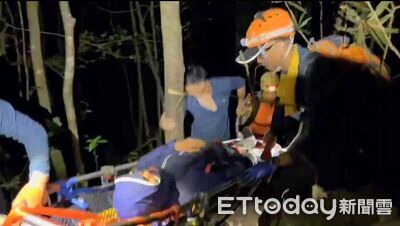 男獨攀屋我尾山摔斷腿受困8小時　動員12人救下山送醫