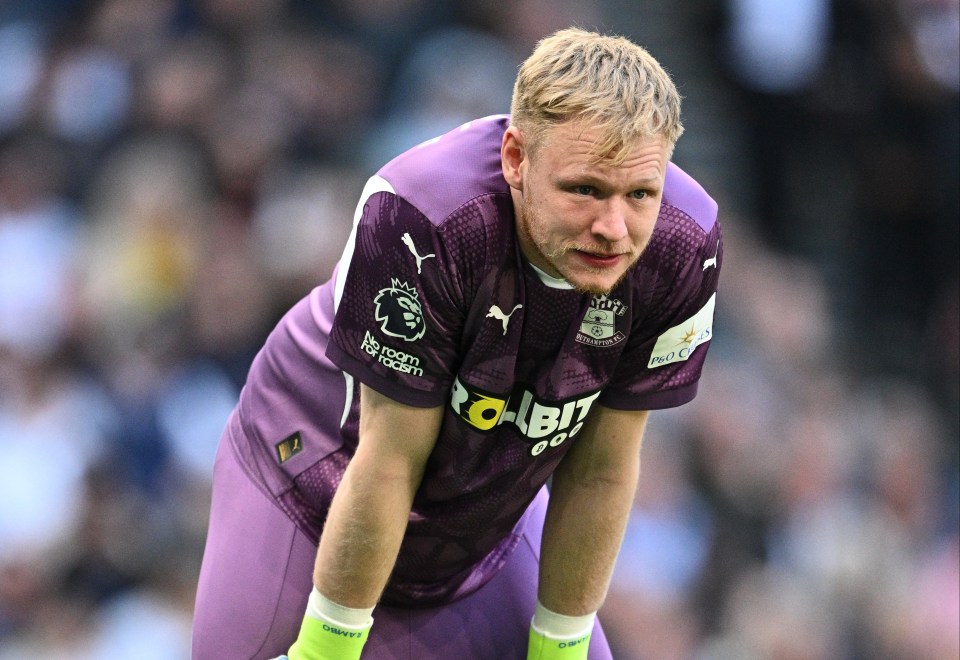 LONDON, ENGLAND - APRIL 6: Aaron Ramsdale of Southampton F.C. during the Premier League match between Tottenham Hotspur FC and Southampton FC at Tottenham Hotspur Stadium on April 6, 2025 in London, England. (Photo by Sebastian Frej/MB Media/Getty Images)