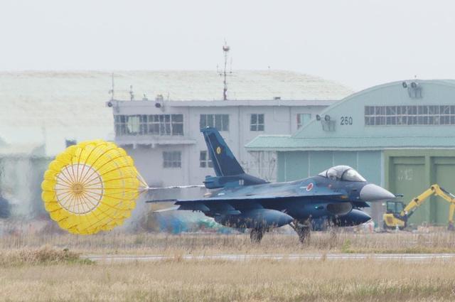 ▲30年后的F-2和先进不沾边