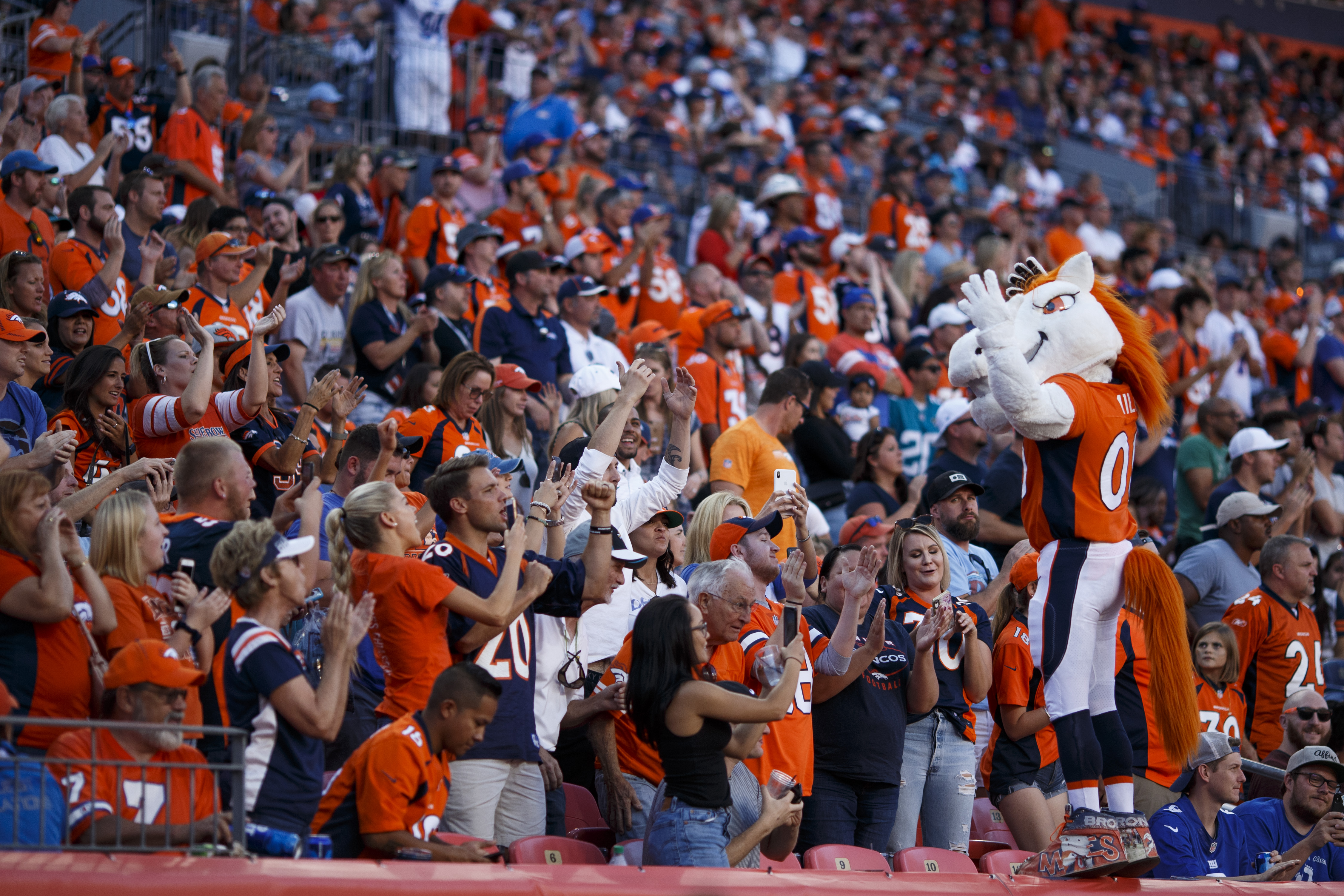 DENVER, CO - SEPTEMBER 29: Miles the Denver Broncos mascots pumps up the crowd during the fourth quarter against the Jacksonville Jaguars at Empower Field at Mile High on September 29, 2019 in Denver, Colorado. The Jaguars defeated the Broncos 26-24. (Photo by Justin Edmonds/Getty Images)
