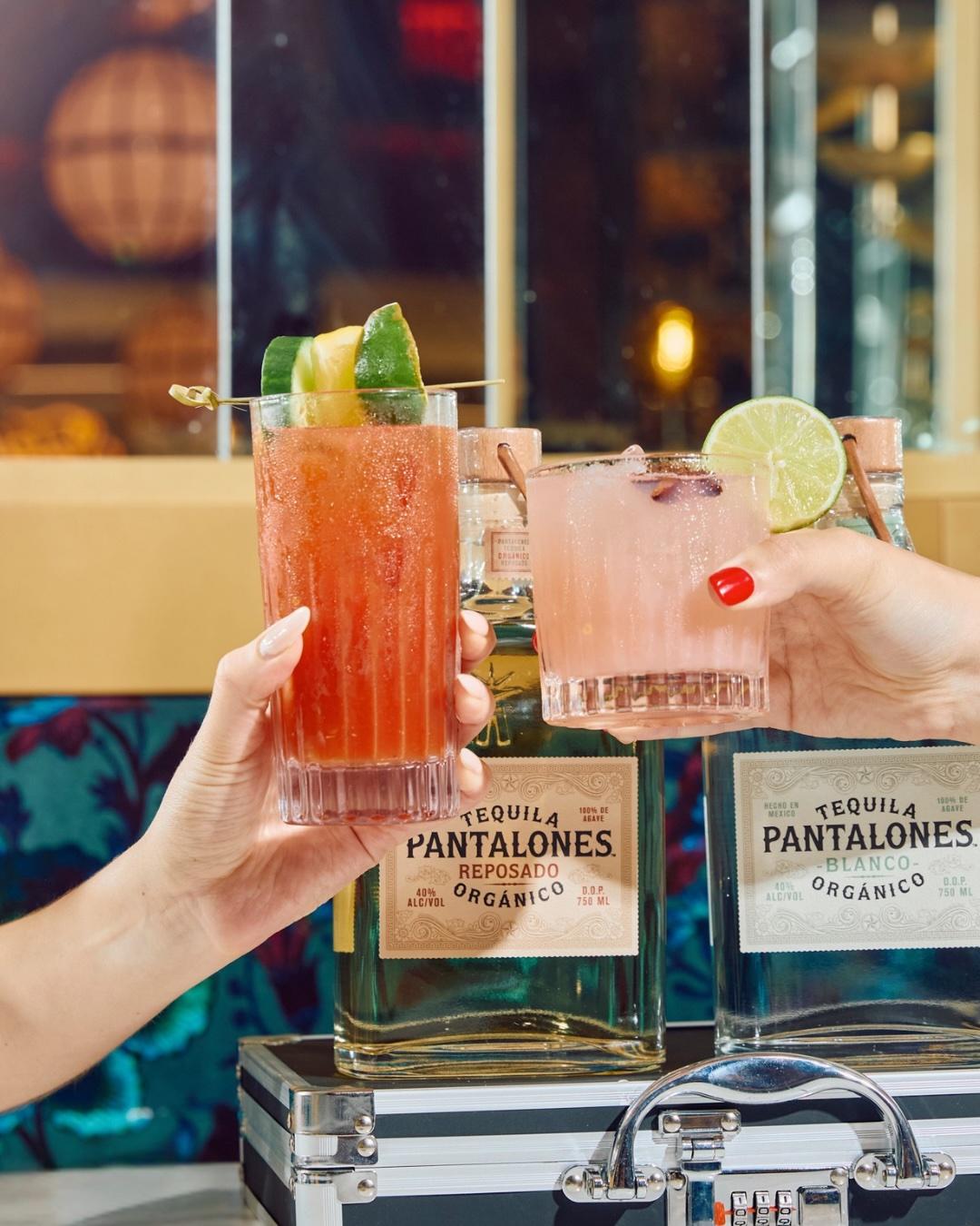 Pantalones cocktails