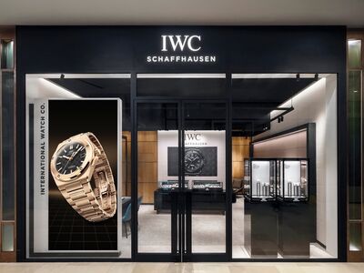 IWC超強抗震陀飛輪錶全台首曝光　坐鎮台中大遠百新店