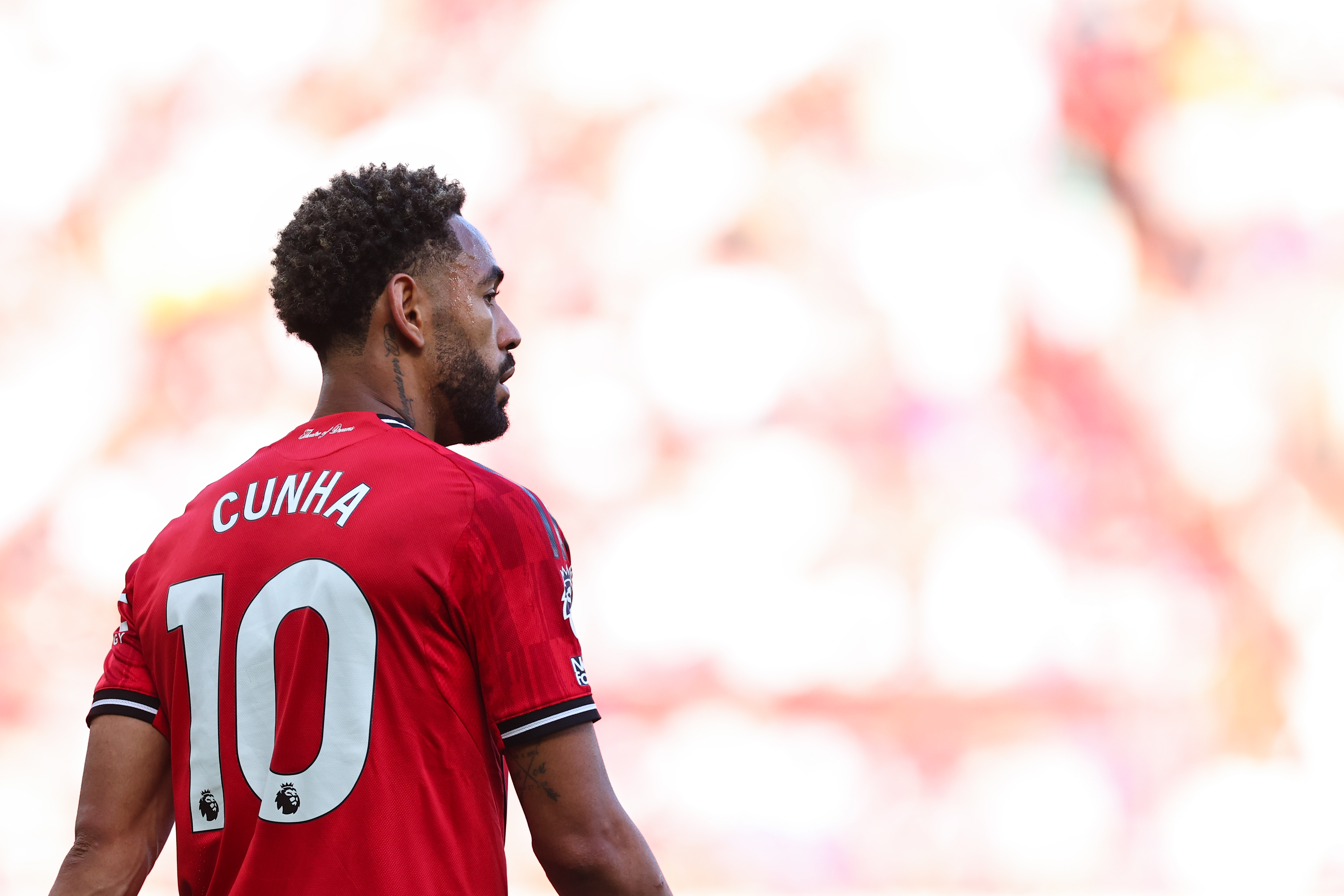 MANCHESTER, ENGLAND - AUGUST 17: Matheus Cunha of Manchester United during the Premier League match between Manchester United and Arsenal at Old Trafford on August 17, 2025 in Manchester, England. (Photo by Robbie Jay Barratt - AMA/Getty Images)