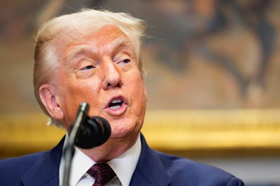 不同調？川普稱「免費拿下」10%股份　英特爾：斥資89億美元