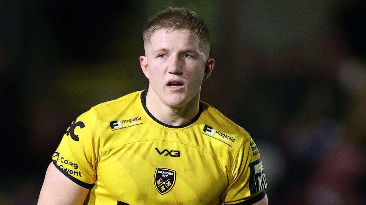Dragons flanker Harry Beddall