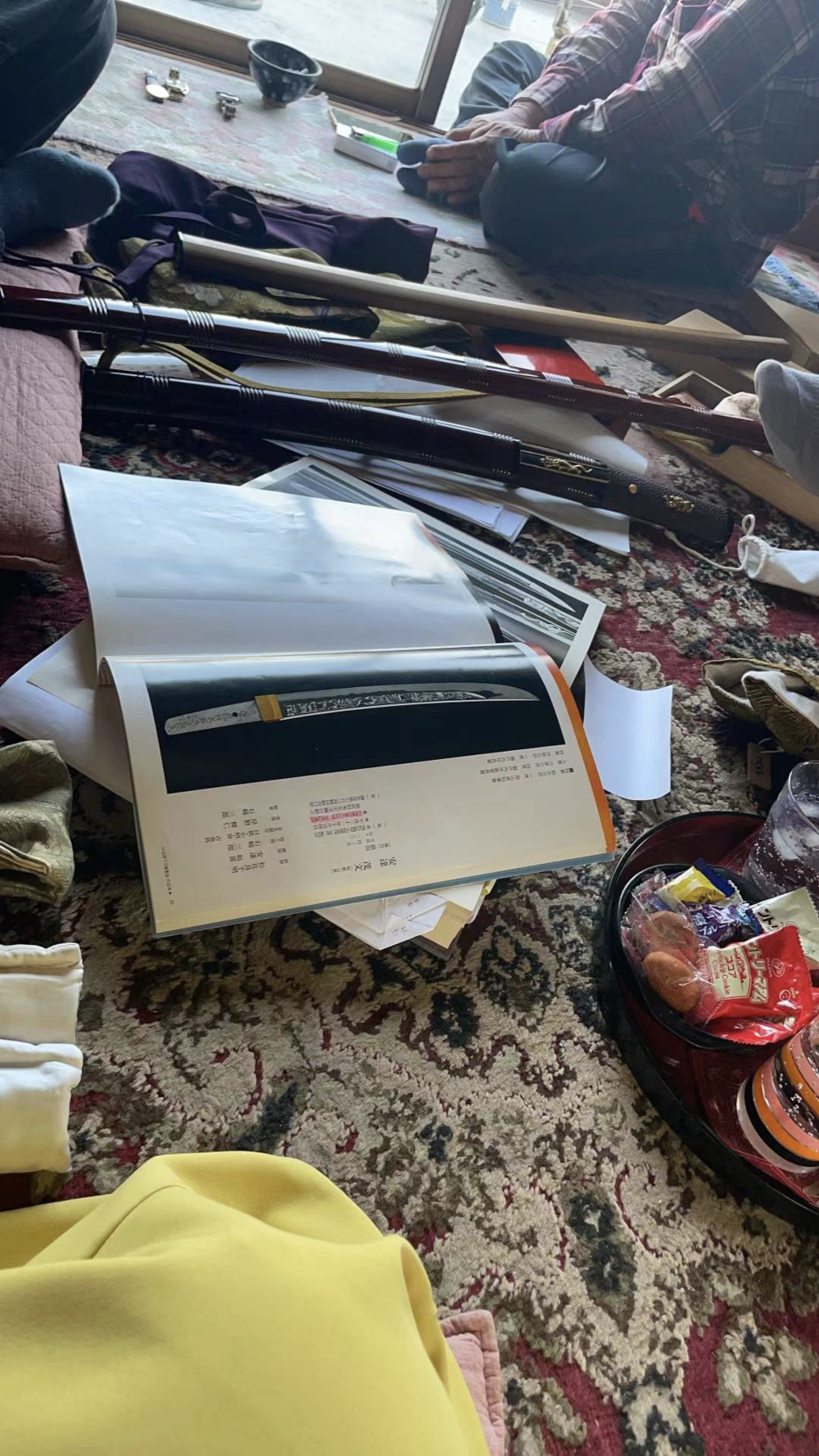 中国小伙儿杀进日本千年刀剑产业