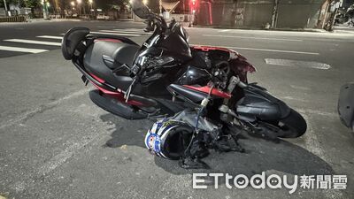 快訊／新莊轎車違規左轉碰撞機車　騎士頭部重創「無呼吸心跳」
