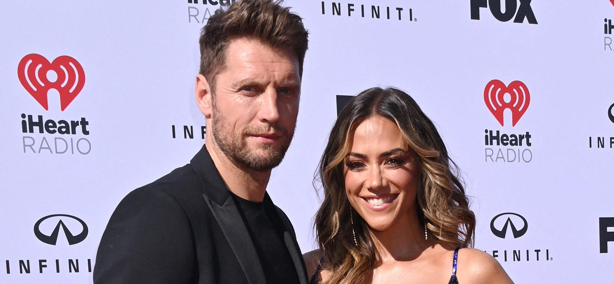 Jana Kramer and husband at 2023 iHeartRadio Music Awards