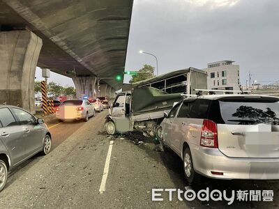 宜蘭161線「6車連環撞」！休旅車頭嵌進貨車尾　滿地碎片4人送醫