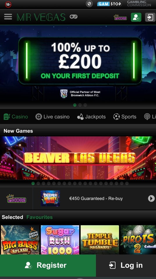 Mr Vegas casino homepage with games and a 100% up to &pound;200 deposit bonus offer.