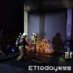 官田鐵皮工廠深夜火警　消防人車全力灌救未延燒