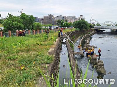 快訊／台中麻園頭溪崇倫橋下驚見男性浮屍！無證件身份待查