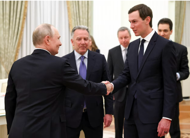 当地时间22日，普京在克里姆林宫会见美方谈判代表 图源：外媒