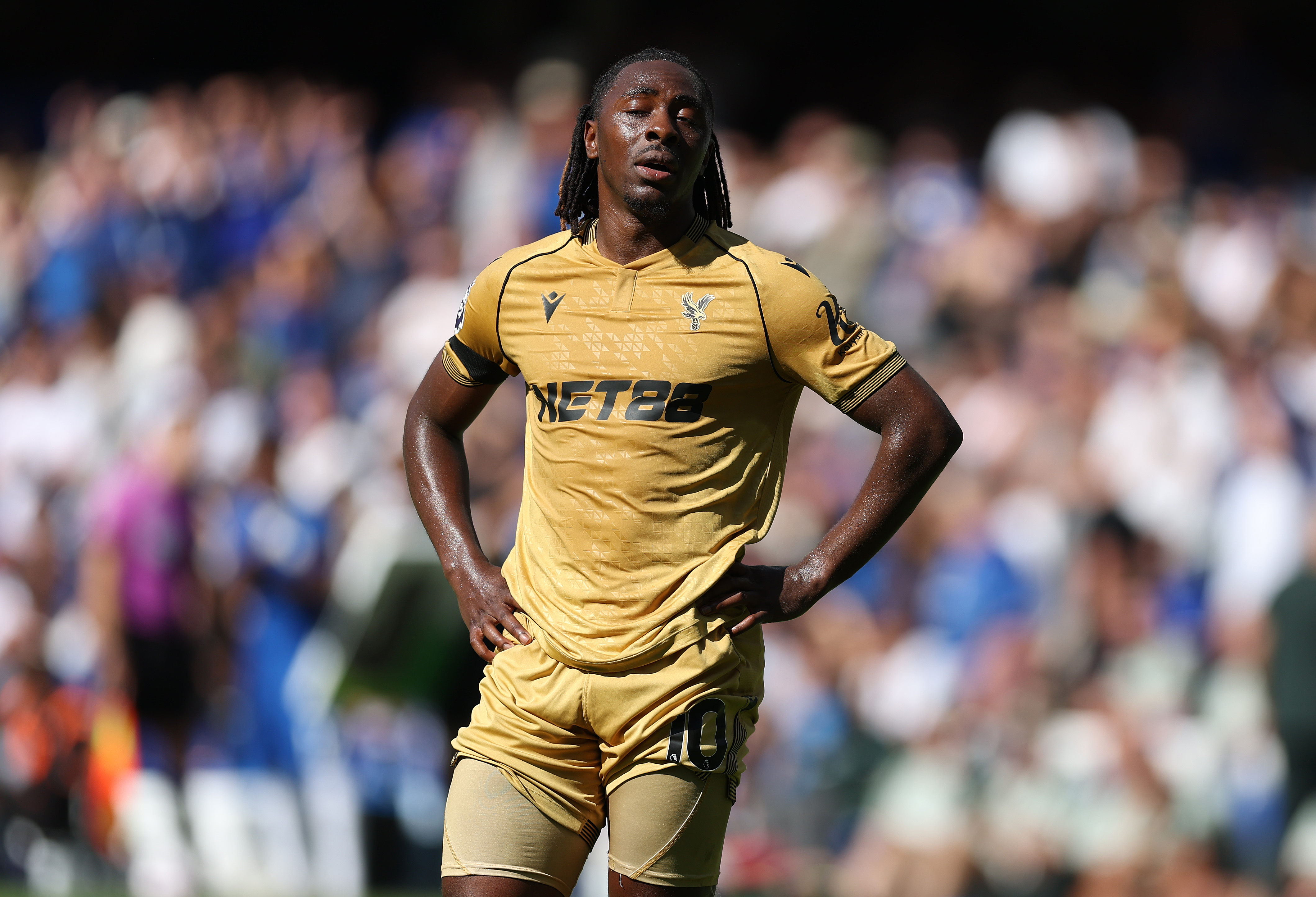LONDON, ENGLAND - AUGUST 17: Eberechi Eze of Crystal Palace reacts during the Premier League match between Chelsea and Crystal Palace at Stamford Bridge on August 17, 2025 in London, England. (Photo by Ryan Pierse/Getty Images)