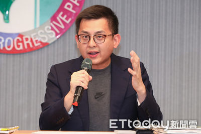 吳思瑤稱「疊加關稅早說過」　民進黨發言人尬笑：我不認真