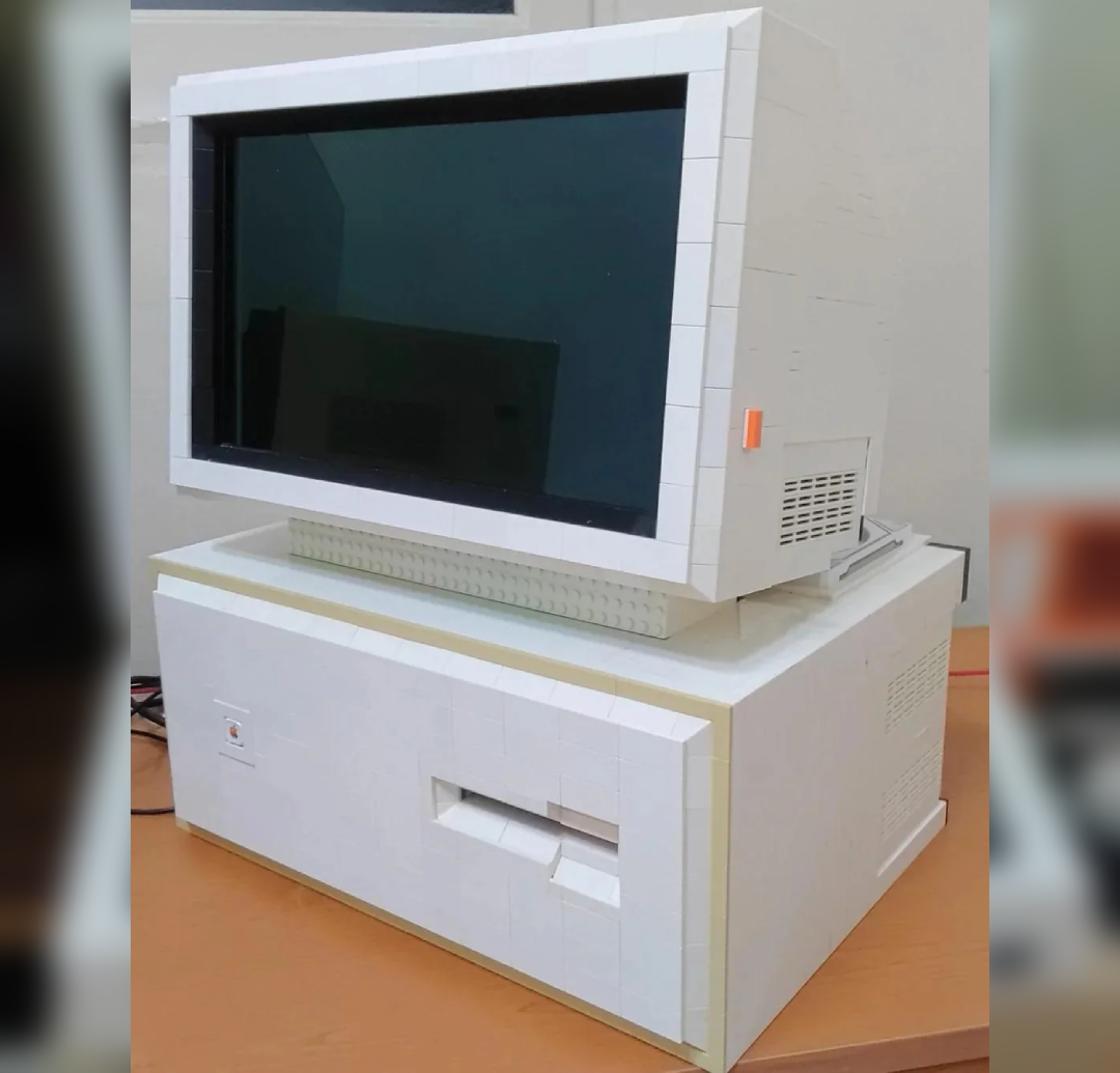 Retro-style PC housing built using Lego-style bricks.