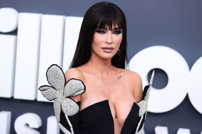 Megan Fox at 2022 Billboard Music Awards - Arrivals