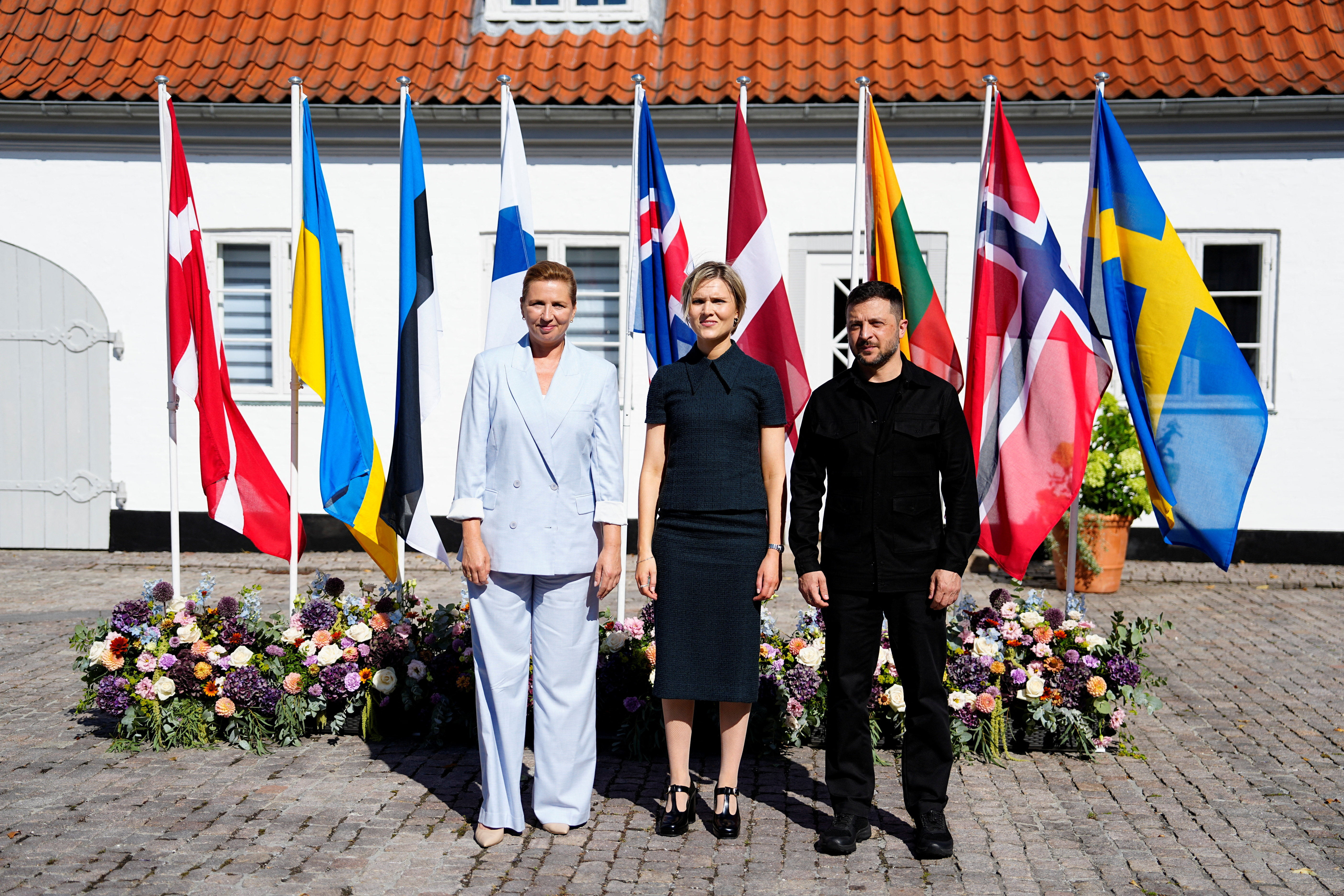 Danish Prime Minister Mette Frederiksen welcomes Prime Minister of Iceland Kristrun Mjoll Frostadottir as she meets with Ukraine's President Volodymyr Zelenskiy and other officials at Marienborg on the day of Nordic-Baltic Eight (NB8) leaders meeting, near Copenhagen, Denmark, September 3, 2025. Ritzau Scanpix/Mads Claus Rasmussen/via REUTERS ATTENTION EDITORS - THIS IMAGE WAS PROVIDED BY A THIRD PARTY. DENMARK OUT. NO COMMERCIAL OR EDITORIAL SALES IN DENMARK.