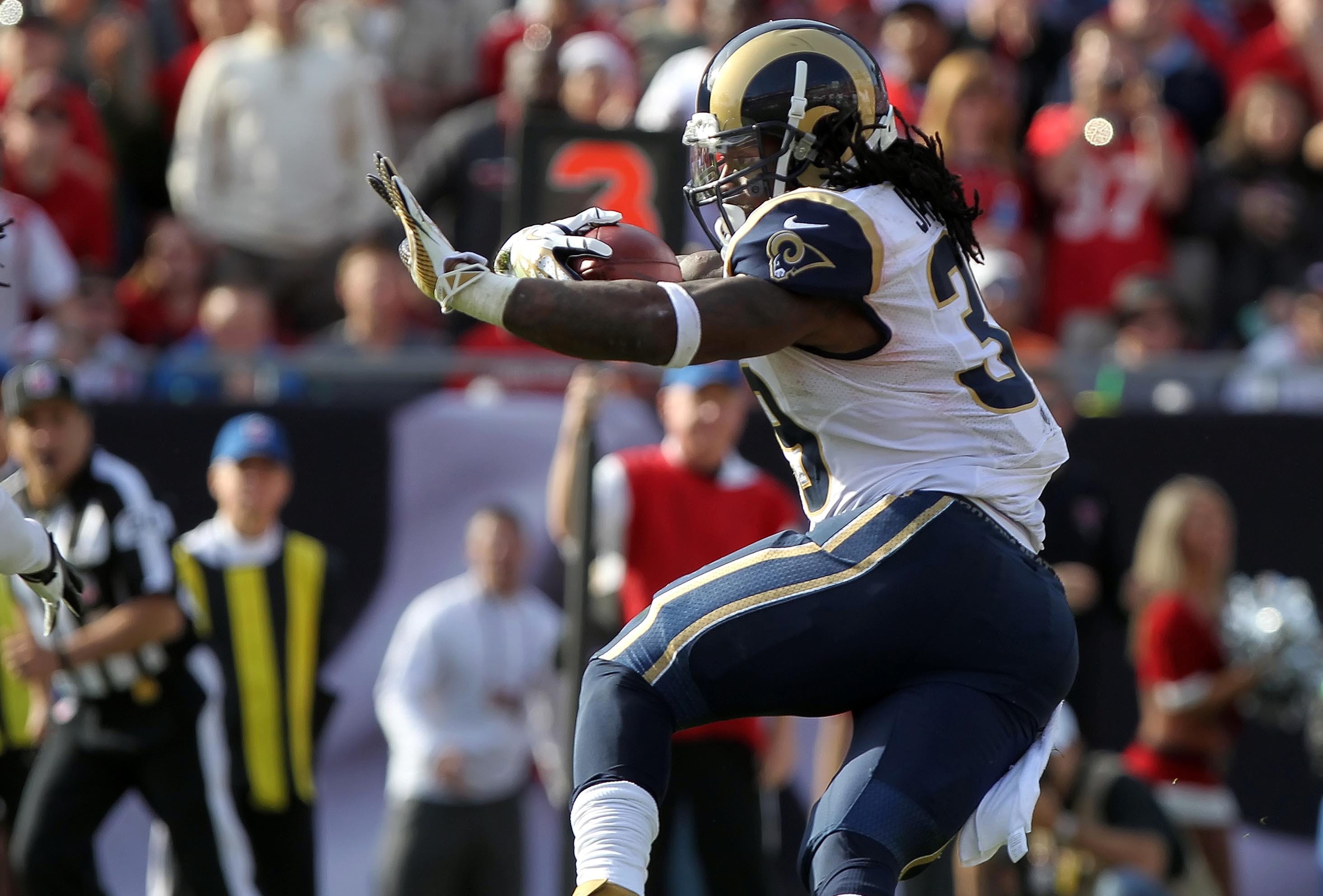 St. Louis Rams running back Steven Jackson runs against the Tampa Bay Buccaneers.