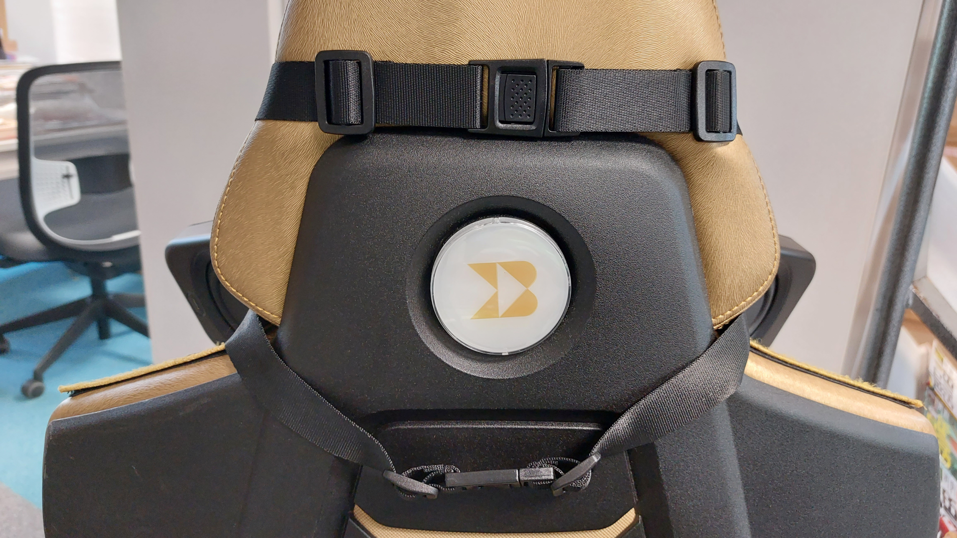 The Razer Clio headrest speaker mounted to a Backforce chair.