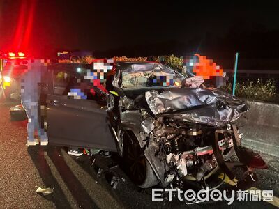 快訊／現場畫面曝！國1台南段小客車撞聯結車　34歲男駕駛慘亡