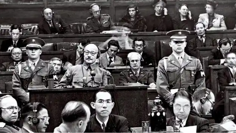 蒋斌表示,今年是东京审判开庭80周年。日本右翼势力推动“再军事化”的野心已昭然若揭。