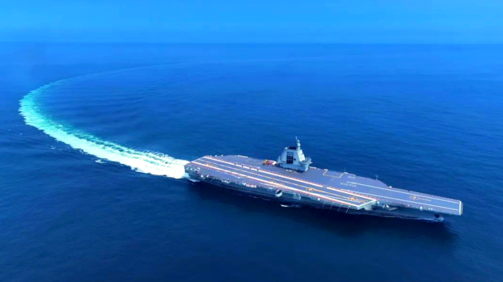 官方证实：福建舰首次通过台湾海峡