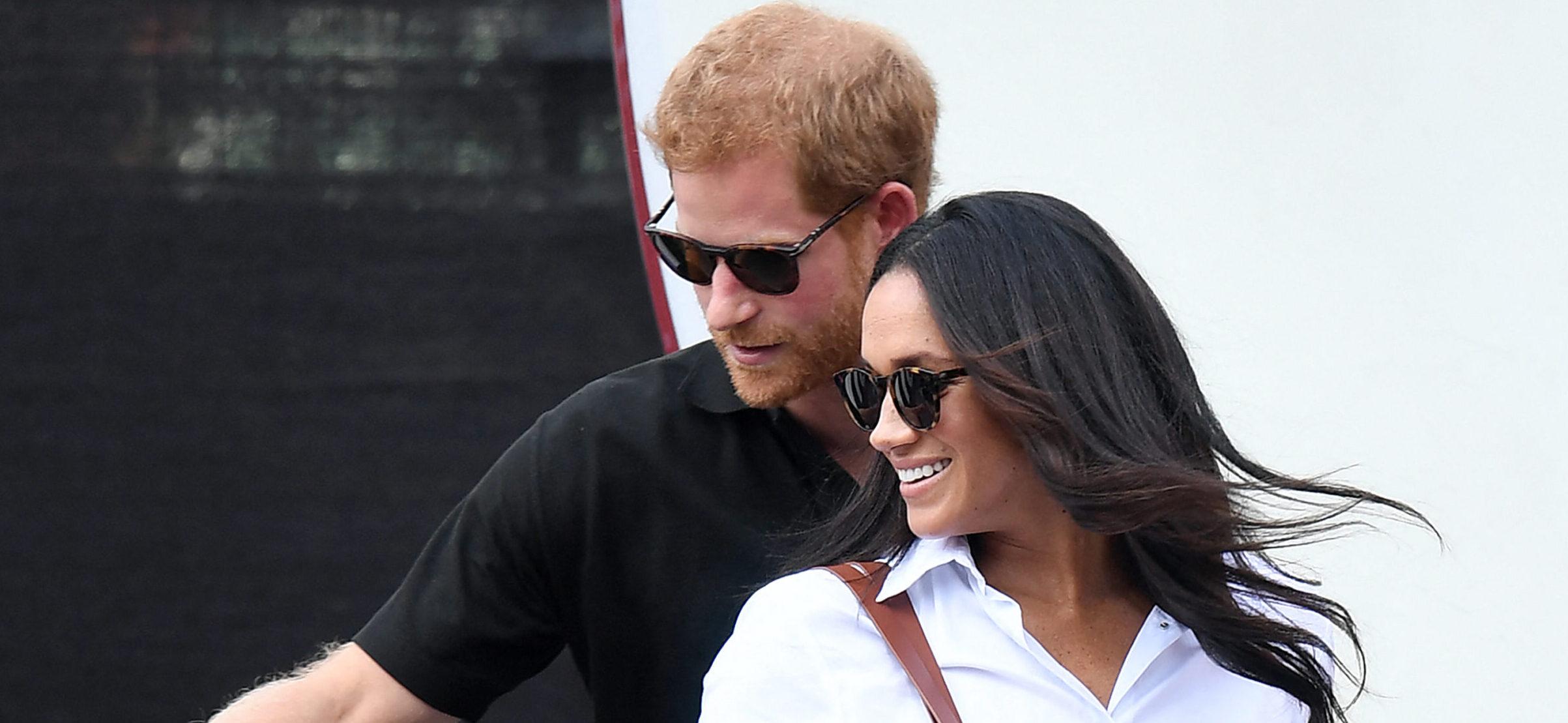 Prince Harry and Meghan Markle attend the Wheelchair Tennis at the Invictus Games