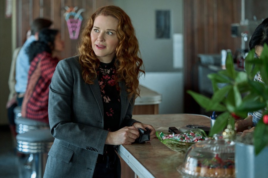 Hallmark Countdown to Christmas 2025 Mistletoe Murders