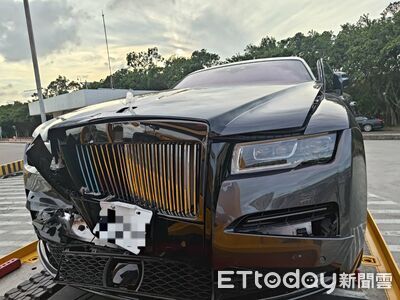 新竹國道3車追撞！「勞斯萊斯Ghost 」車頭毀了　維修費破百萬